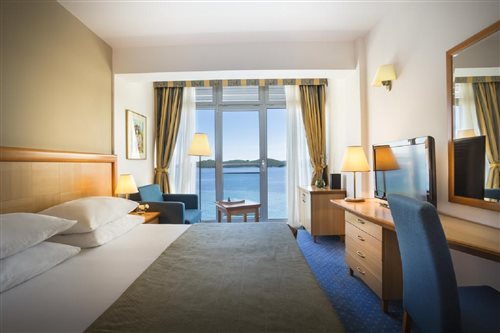 Superior, Double Bed, Sea Side