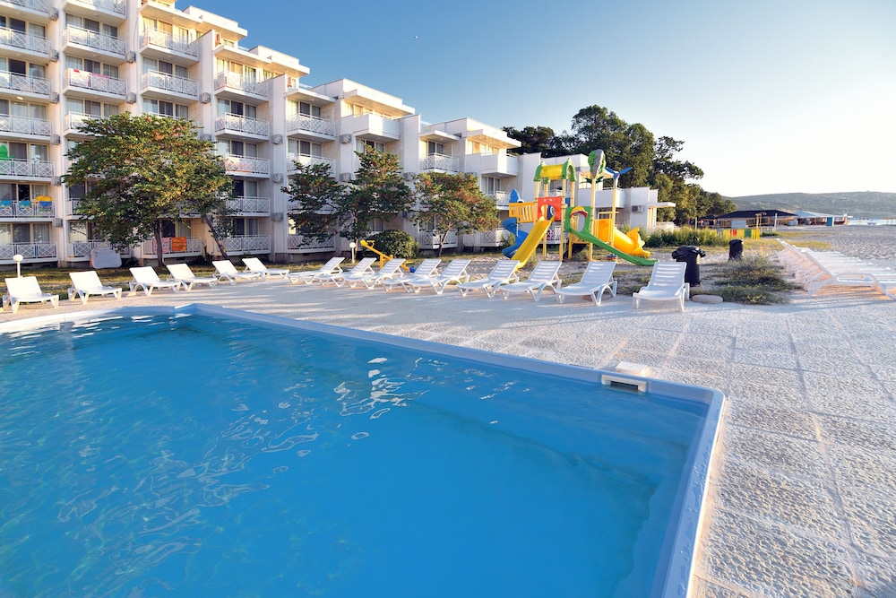 Albena Beach Club 48/50