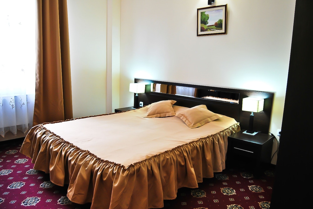 Magic Trivale Hotel 8/34