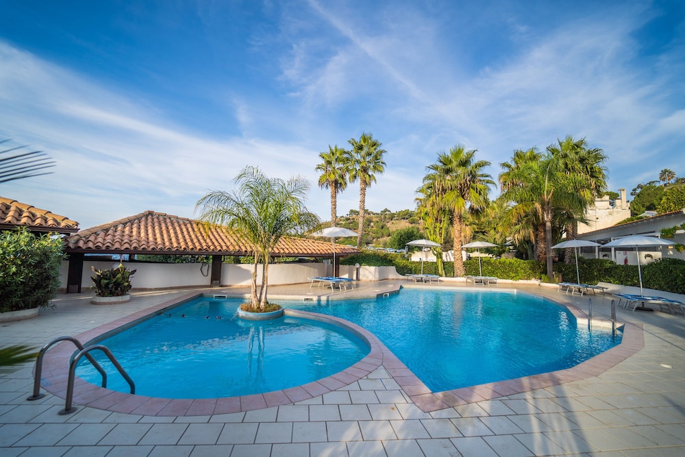 Villaggio Baia D'ercole 42/50