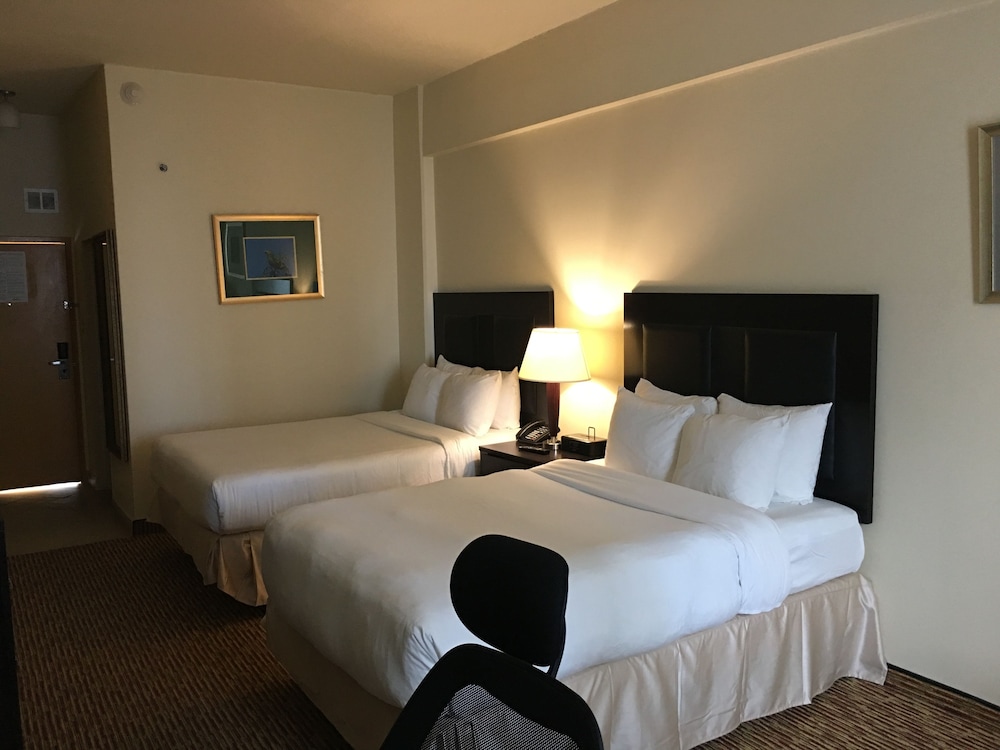 Radisson Hotel Trinidad 14/49