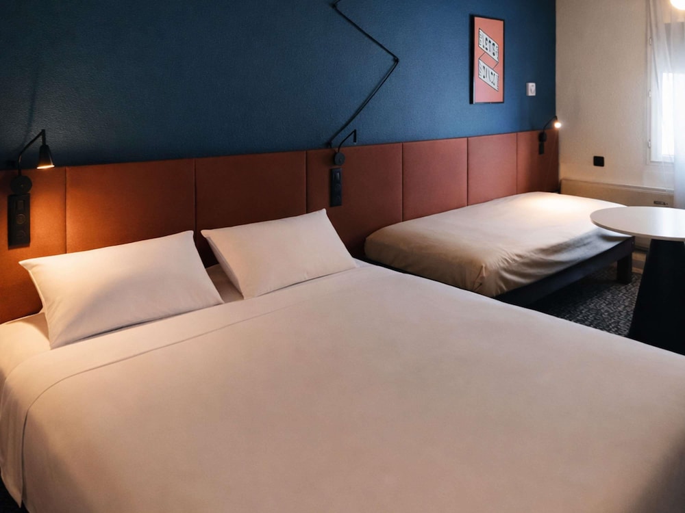 Superior, Multiple Beds