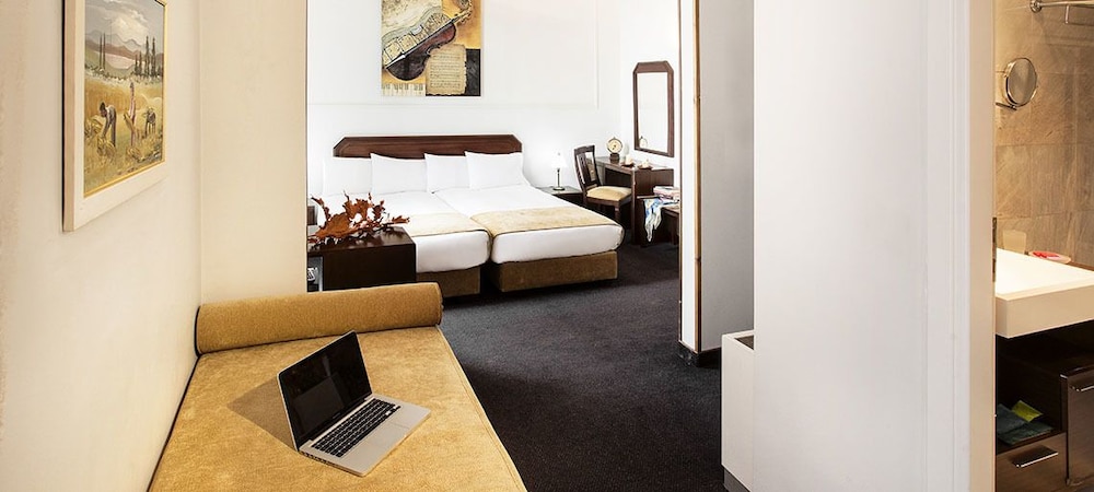 Arni Domotel 13/32