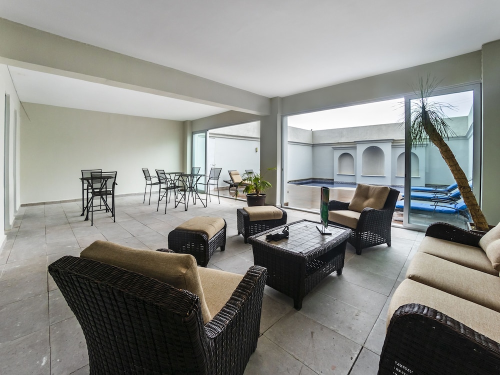 Casabella Art/Boutique Hotel 38/70