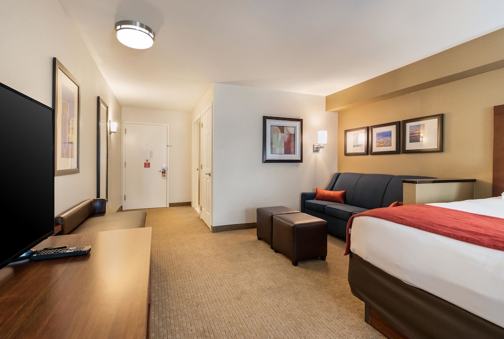 Comfort Suites Atlantic City North 12/36