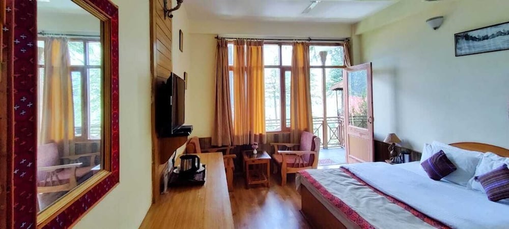 HERITAGE VILLAGE RESORT 28/77