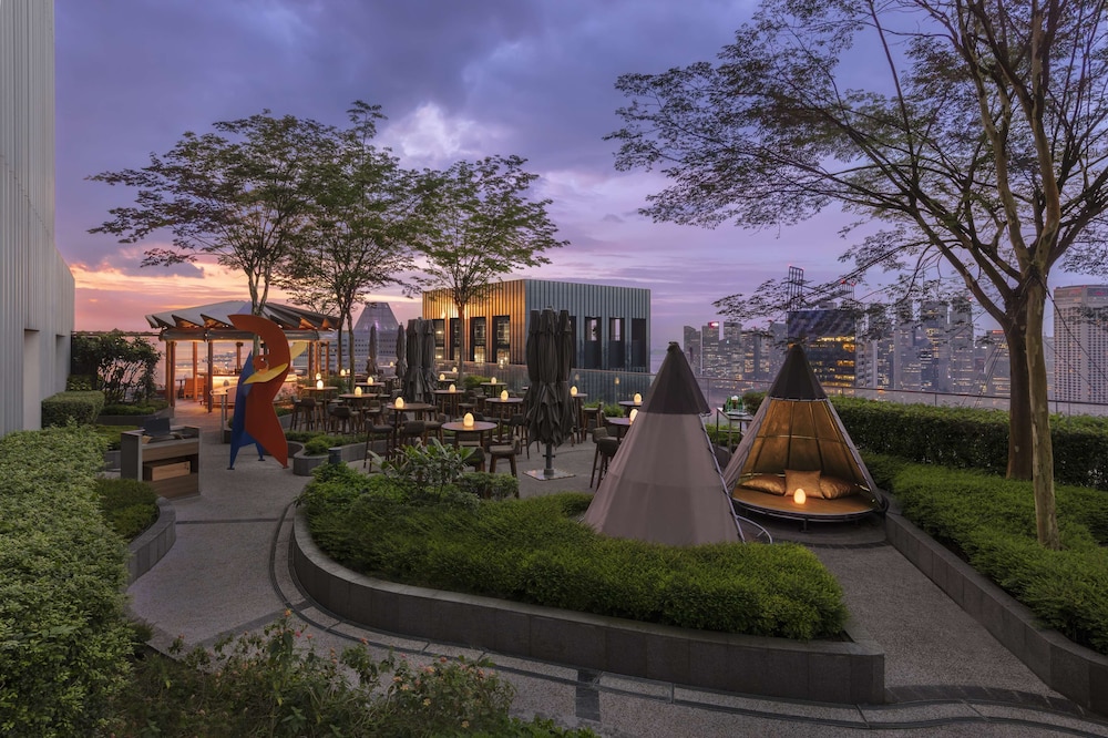 Andaz Singapore 60/69