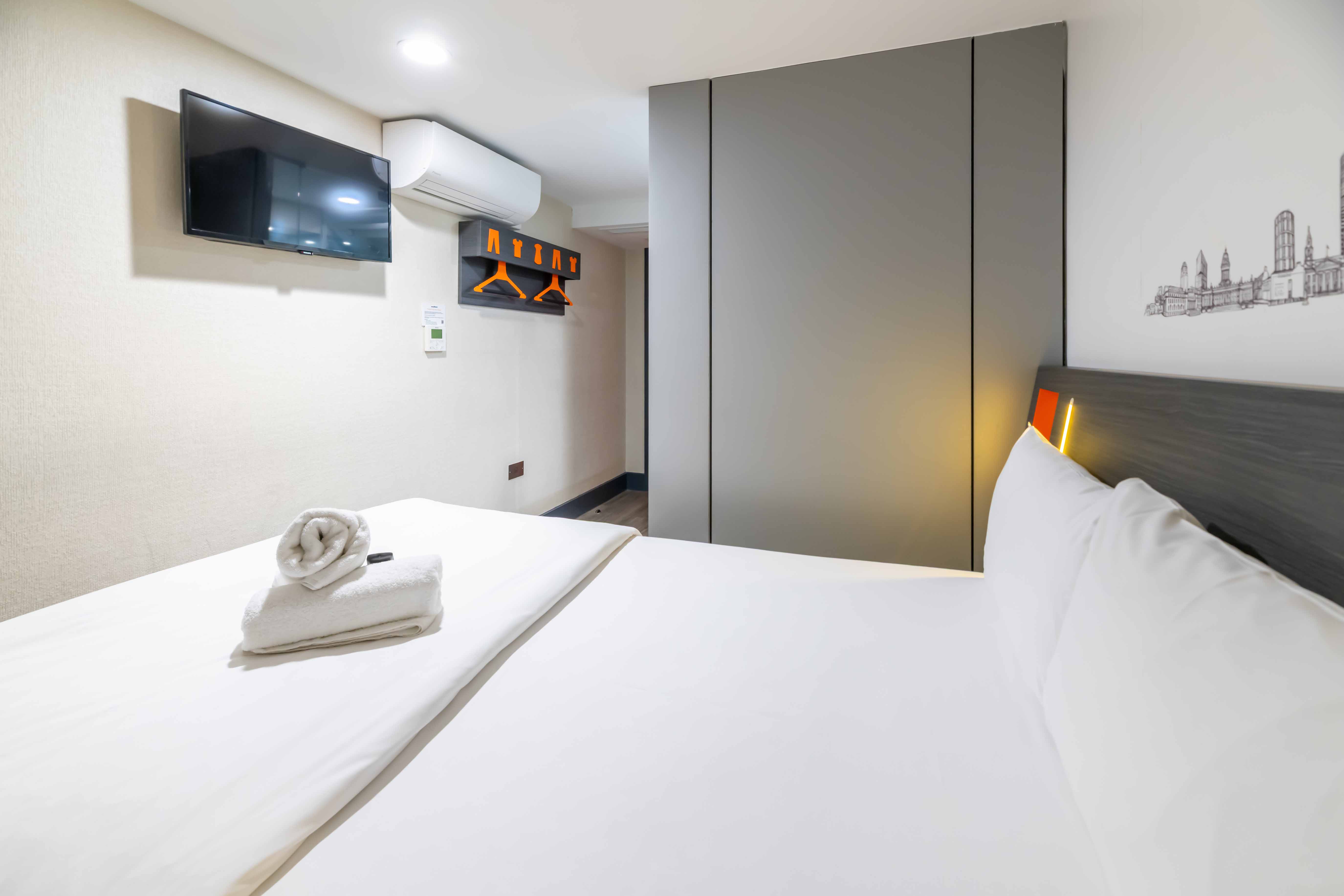 Inner, Double Bed
