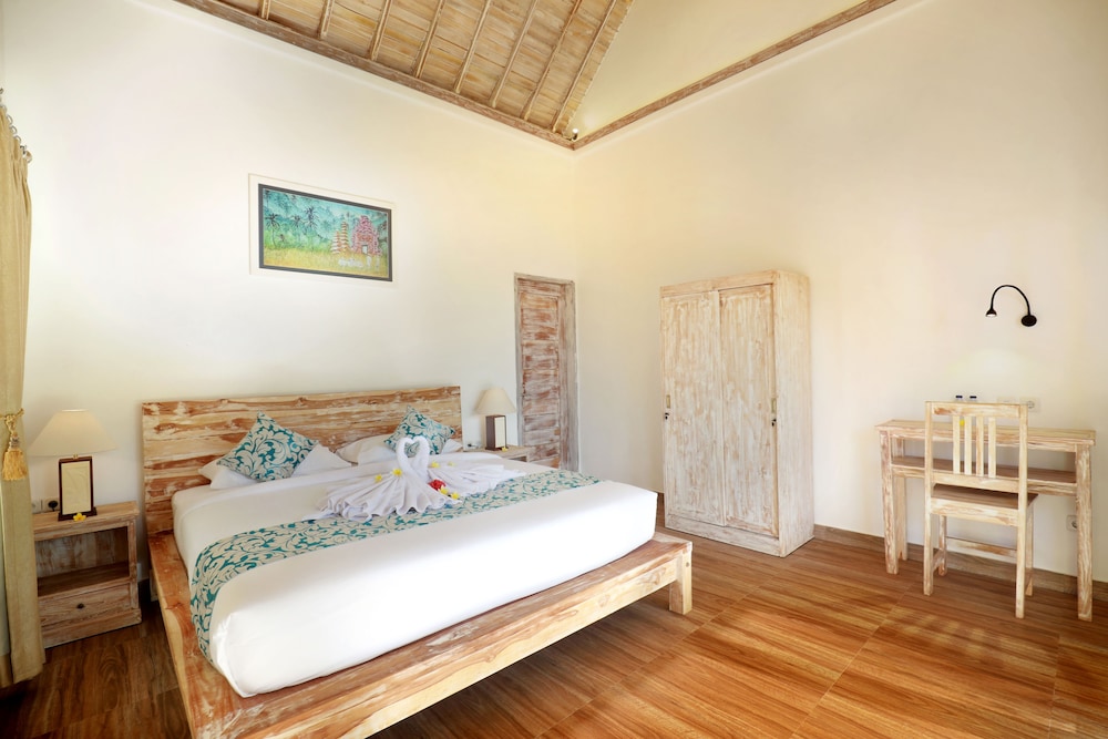 DELUXE, DOUBLE BED