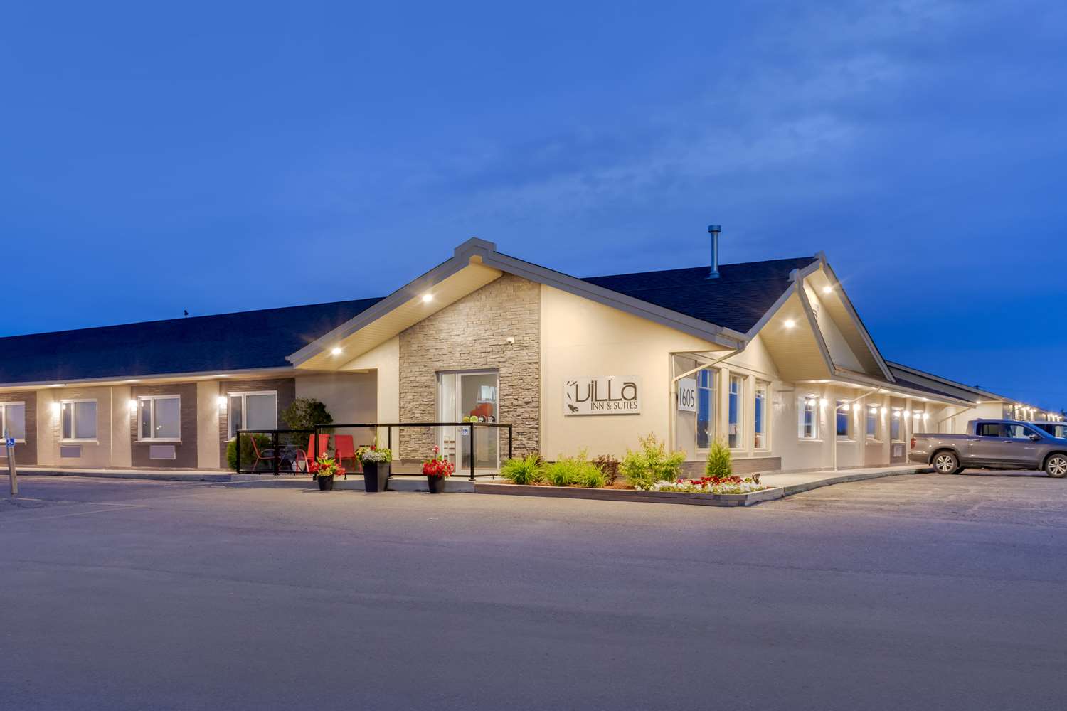 Villa Inn and Suites, SureStay Collection By Best Western 4/54