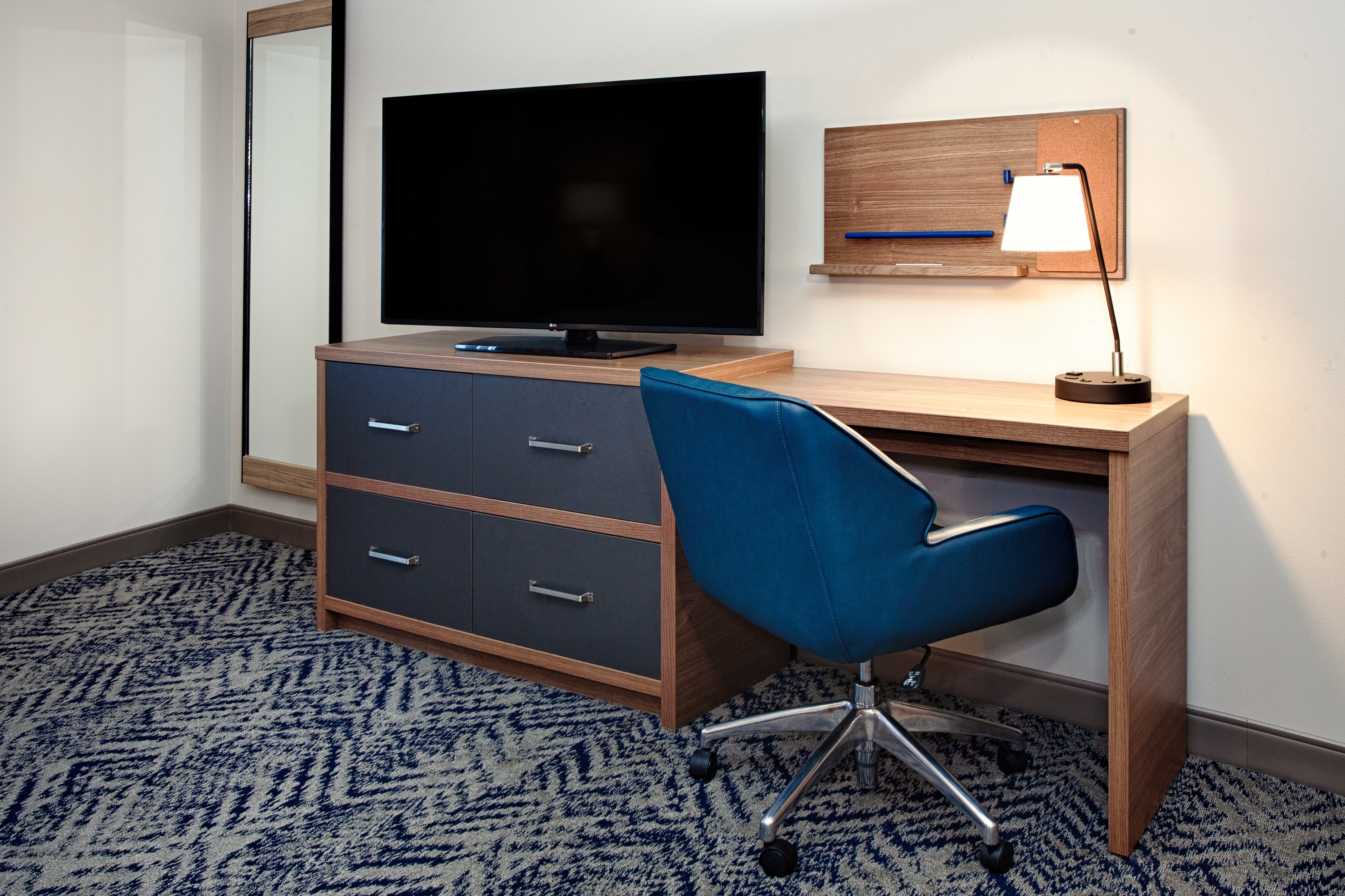 Candlewood Suites Detroit Sterling Heights, an IHG Hotel 27/33