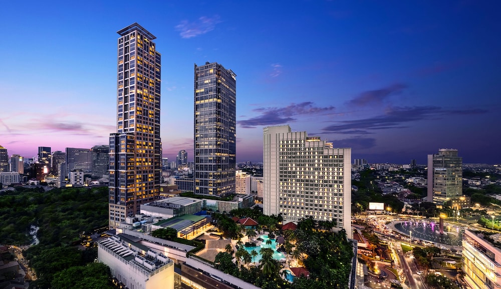 Keraton At the Plaza A Luxury Collection Hotel 47/52