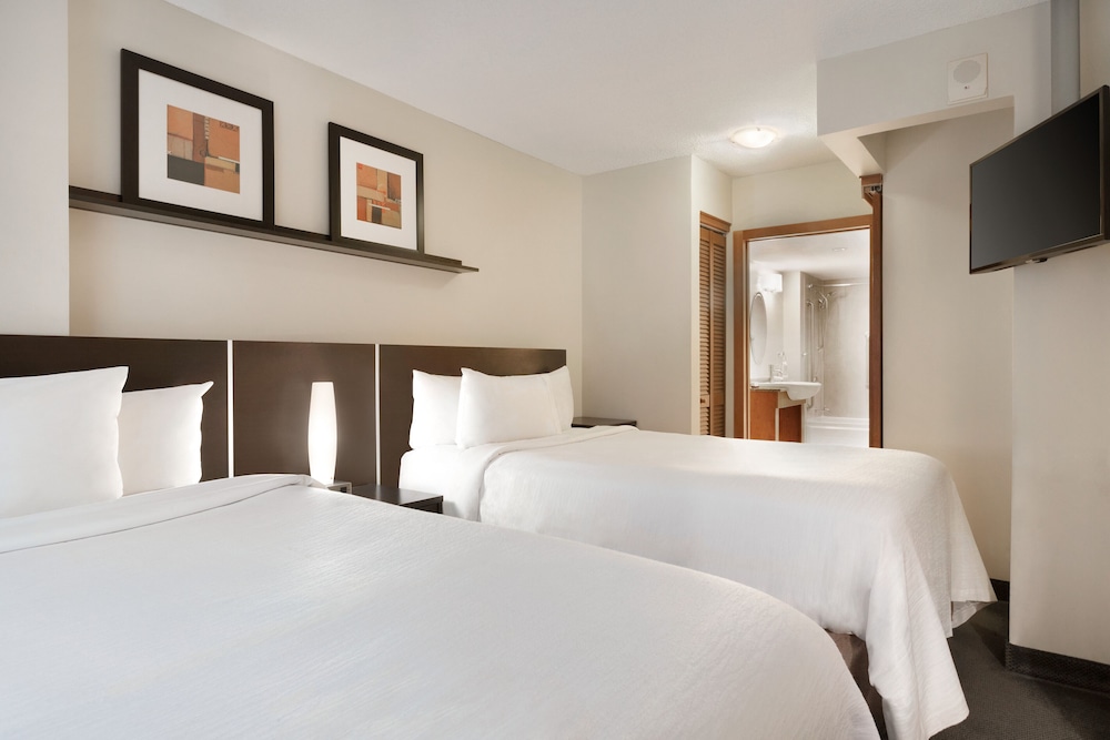 DELUXE, SUITE, 2 DOUBLE BEDS, SOFA