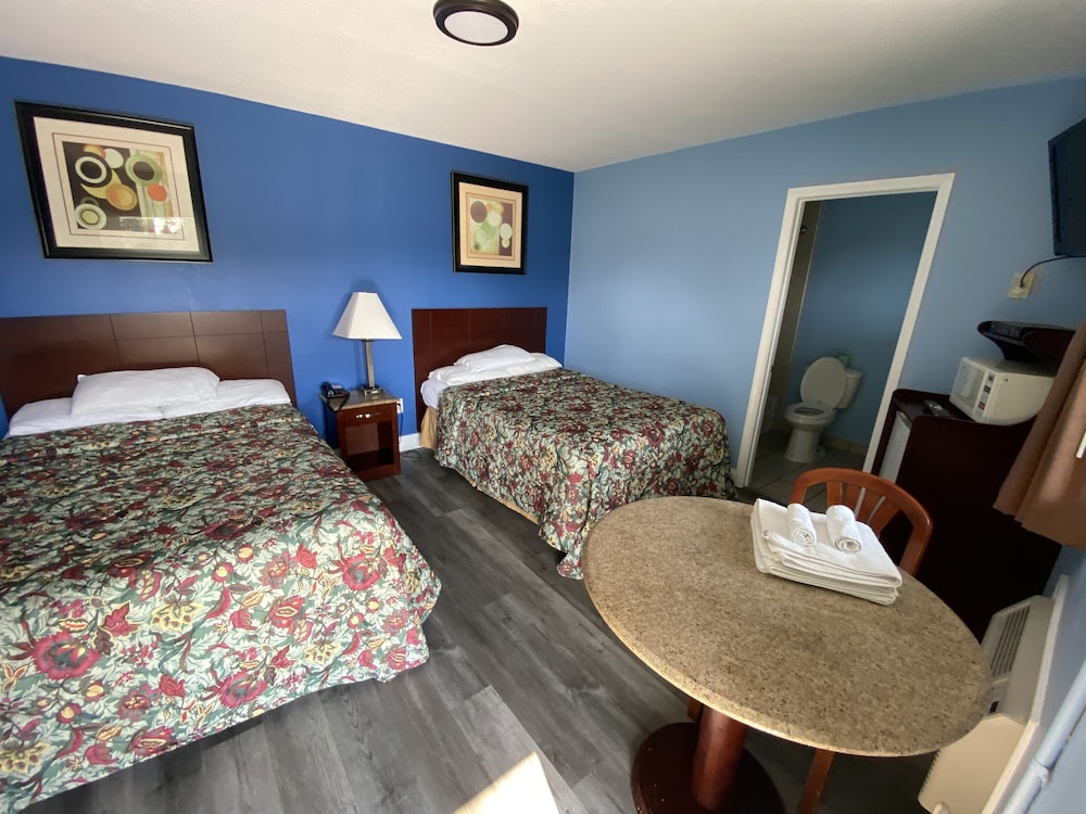 Red Carpet Inn and Suites 6/22