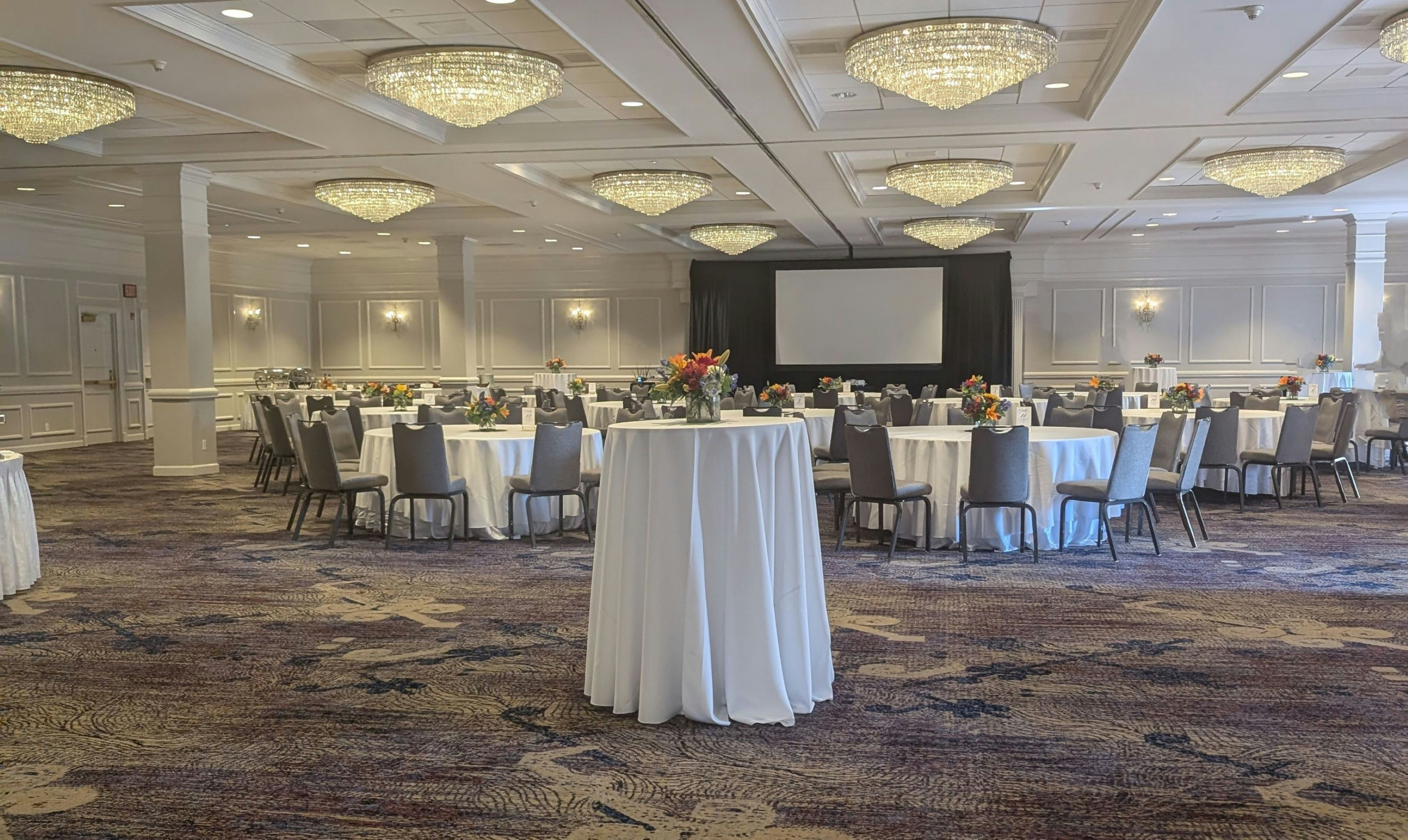 Hilton St. Louis Frontenac 63/76