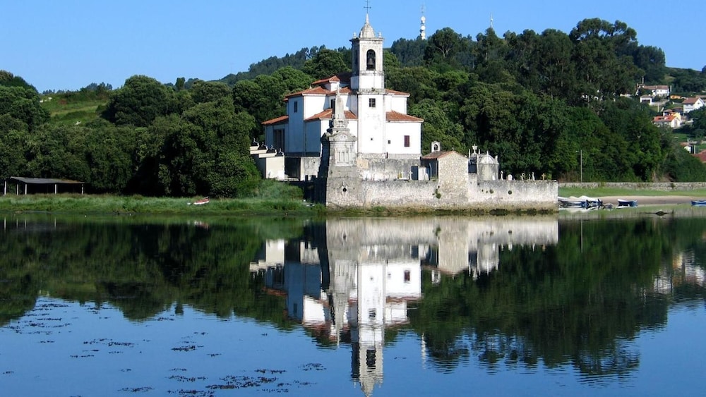 Hotel Puerto de Llanes 66/73