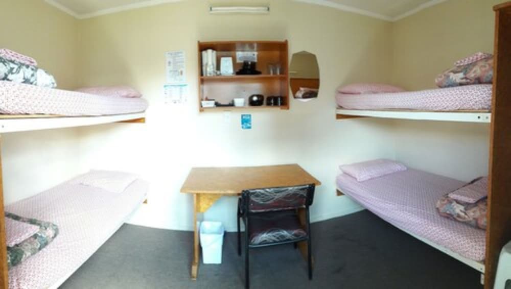 Auckland North Shore Motels & Holiday Park 28/56