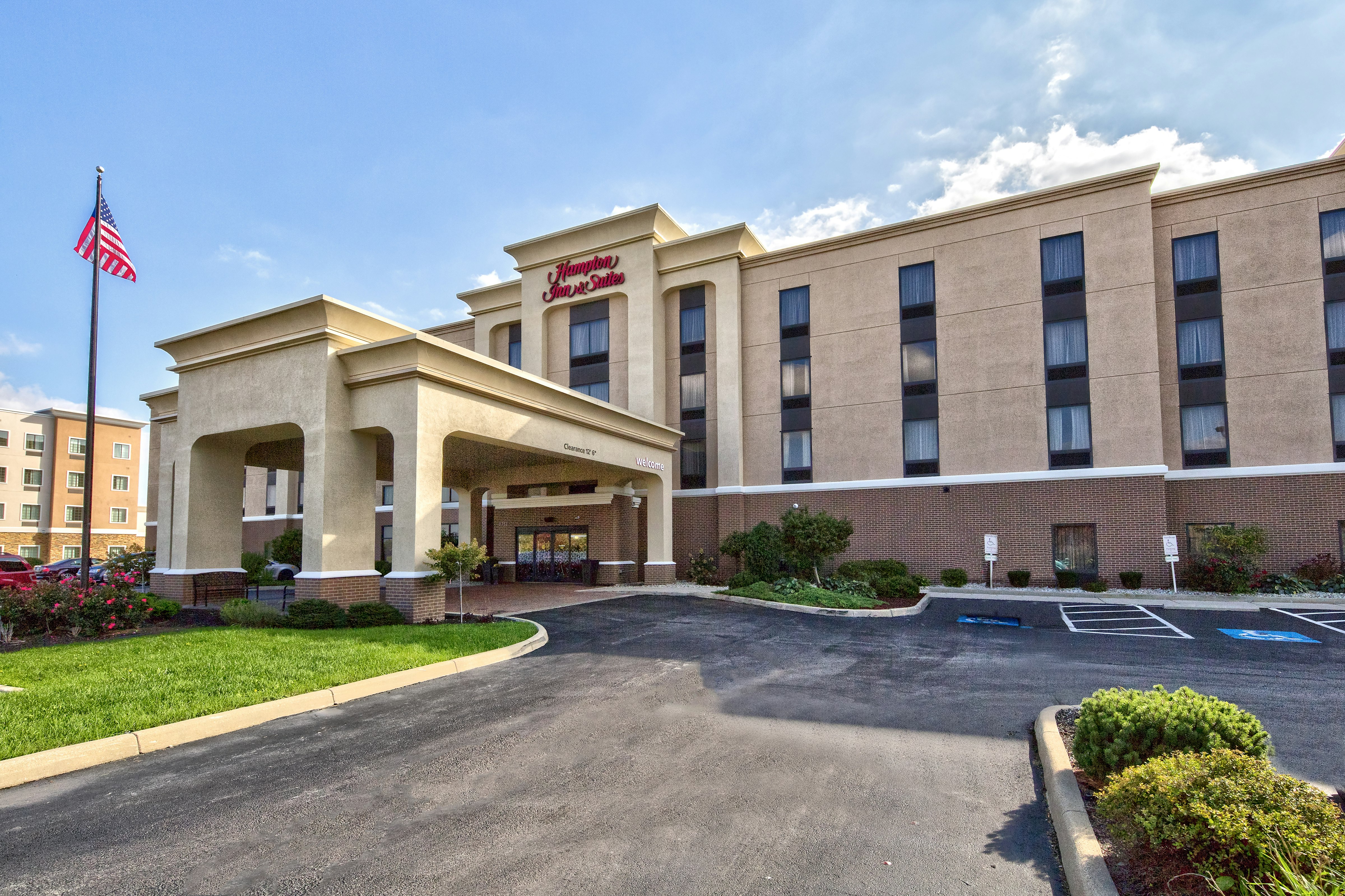 Hampton Inn & Suites Toledo-Perrysburg 43/50