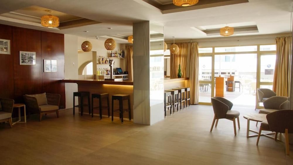 Iris Hotel 20/37