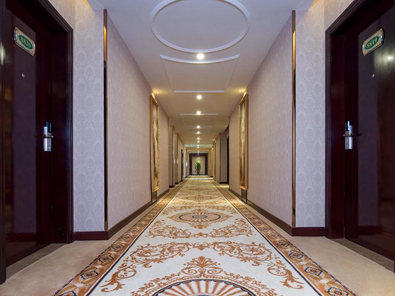 Vienna Hotels Shenzhen Baoan Liutang Store 32/33