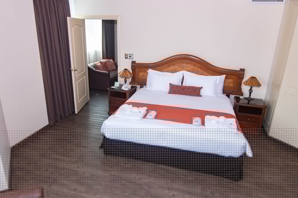 MIRAFLORES COLON HOTEL 3/31