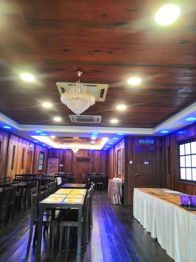 Kembara Resort 38/56