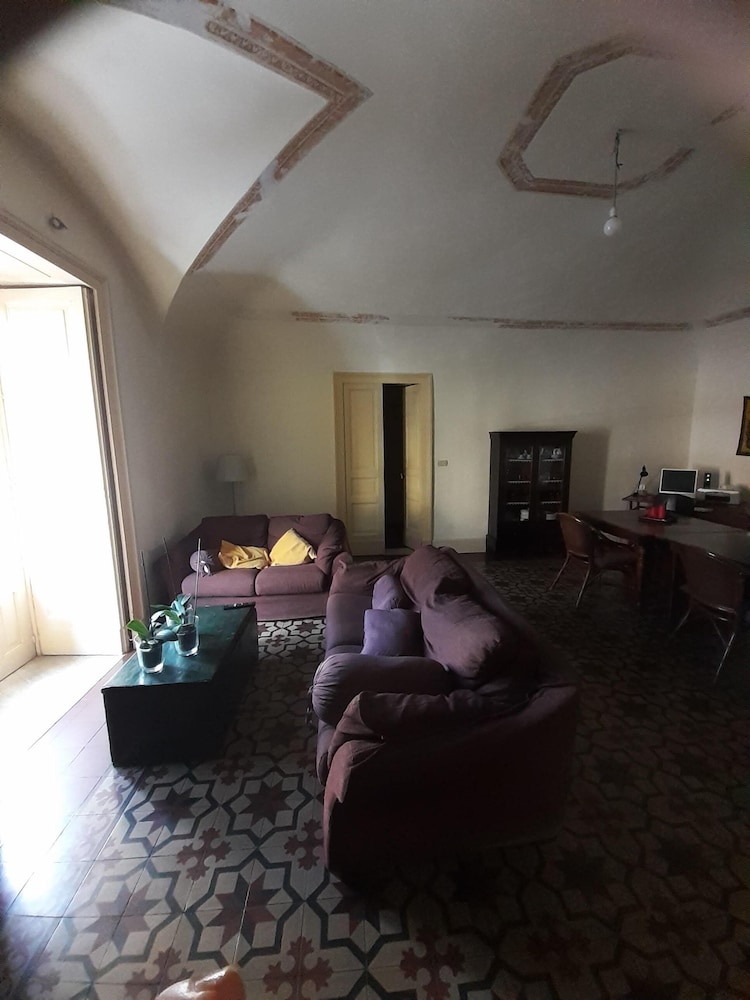 Ivana B&amp;B 67/76