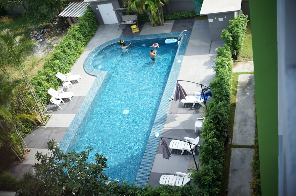 The Precious Apartment 7/66
