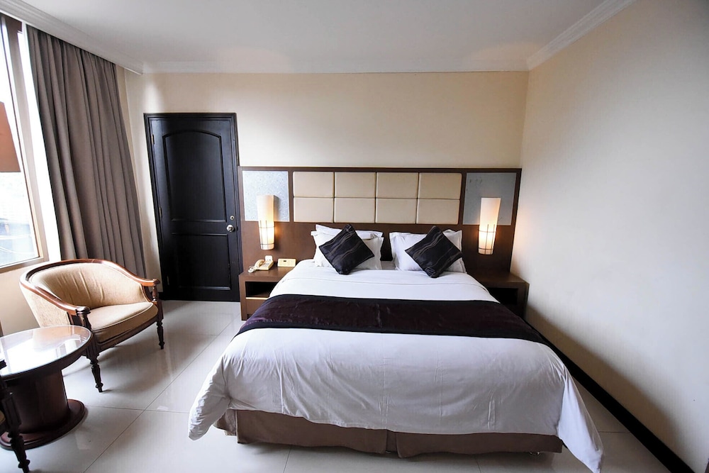 Kedaton Hotel 23/66