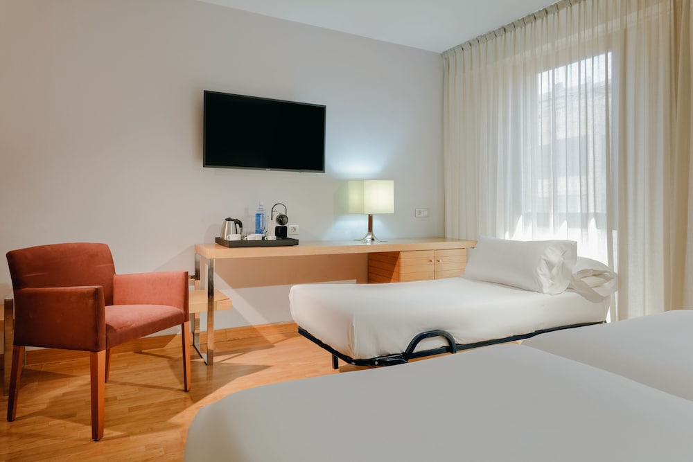 Hotel Hesperia Zaragoza Centro 13/28