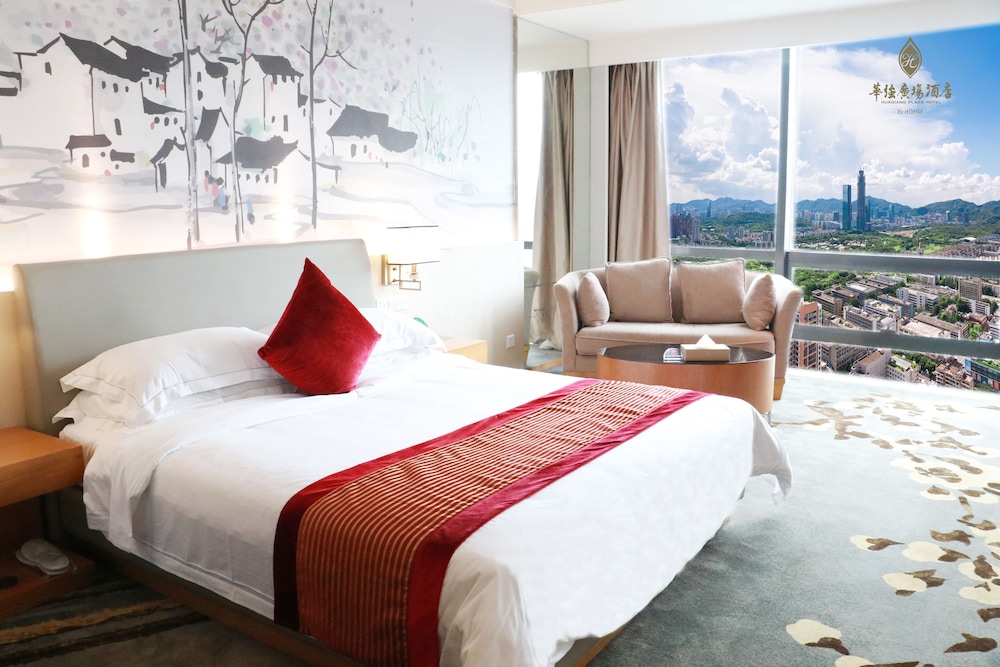 Huaqiang Plaza Hotel 13/42