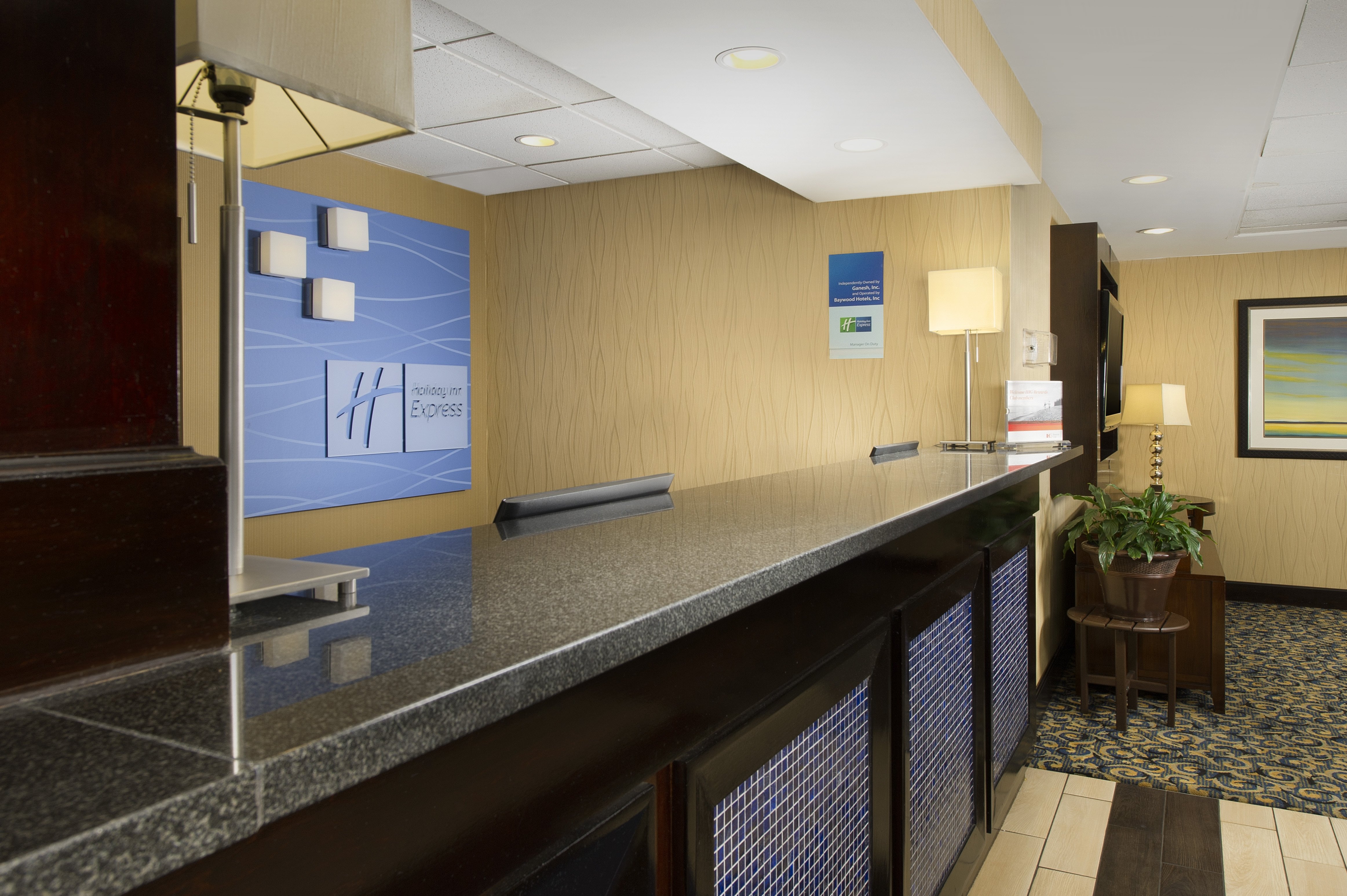 Holiday Inn Express Washington DC-BW Parkway 14/73