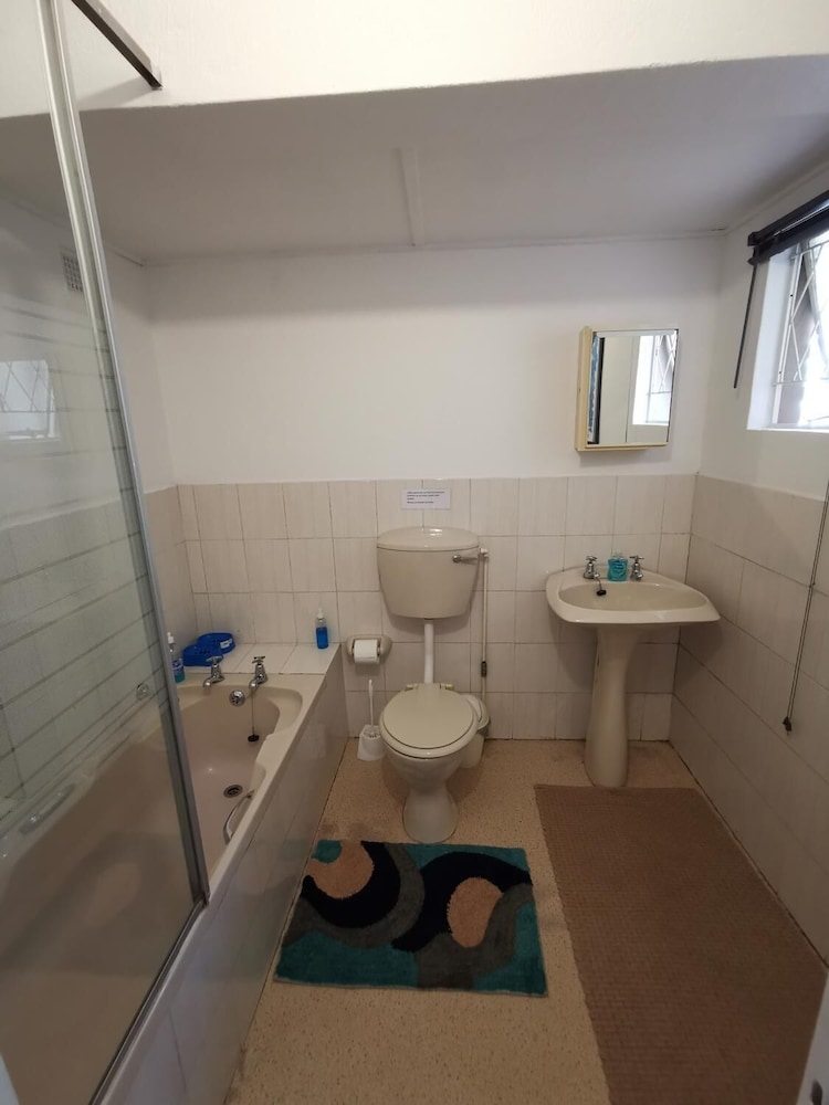 Sunbird Guest House 46/50