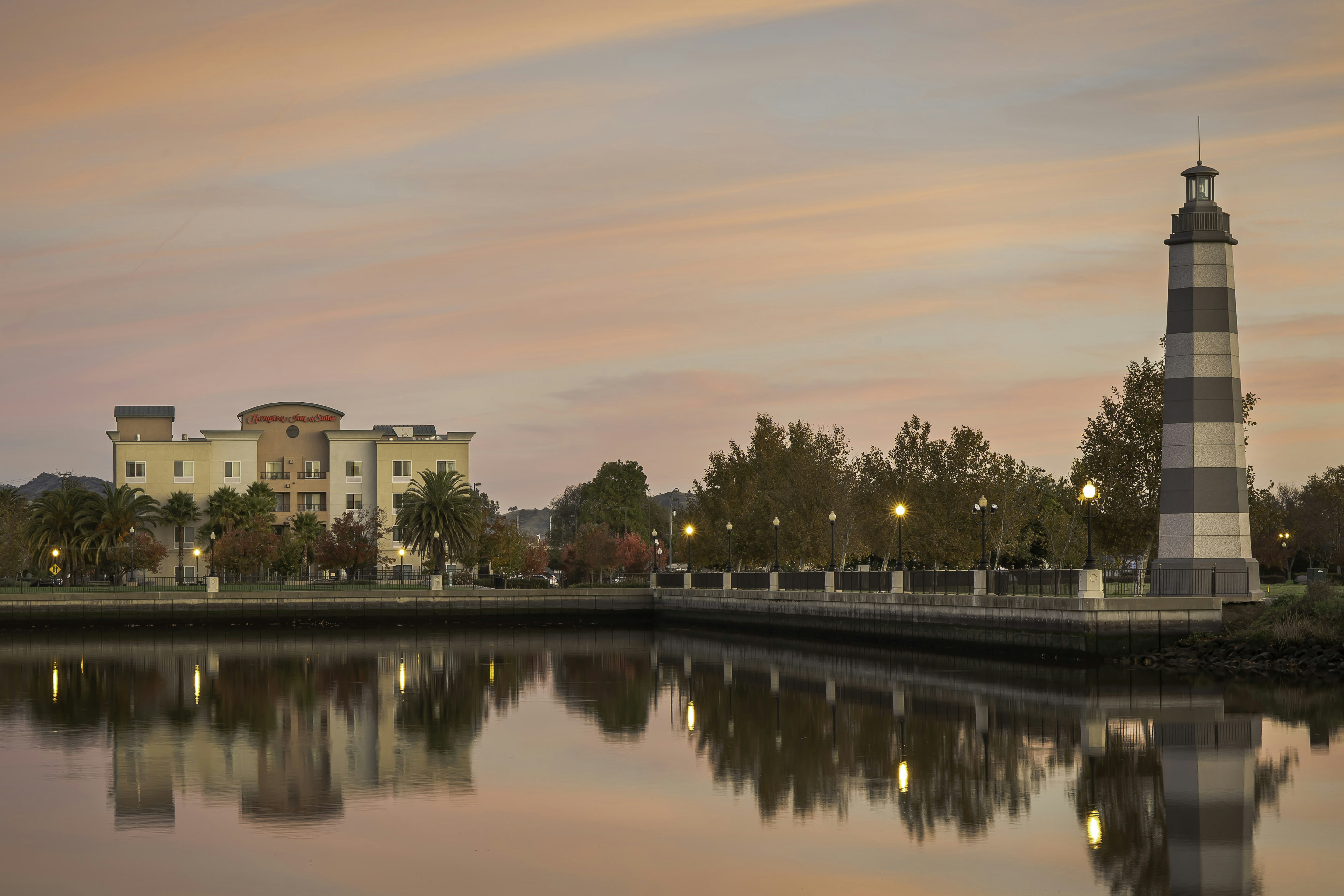 Hampton Inn and Suites Suisun City Waterfront 46/50