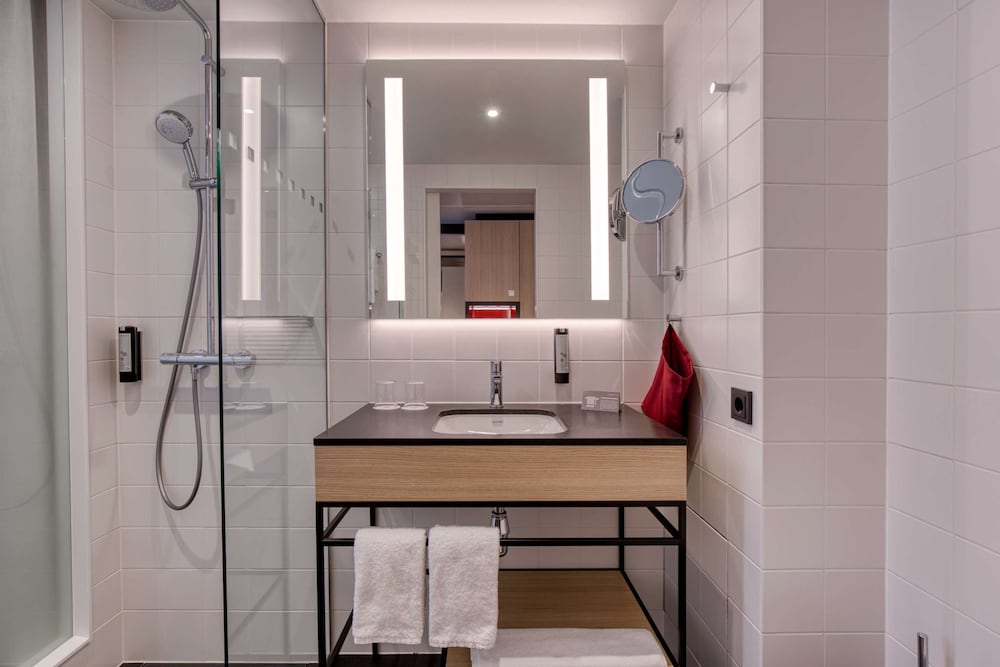 IntercityHotel Berlin Airport BER Terminal 1+2 49/50