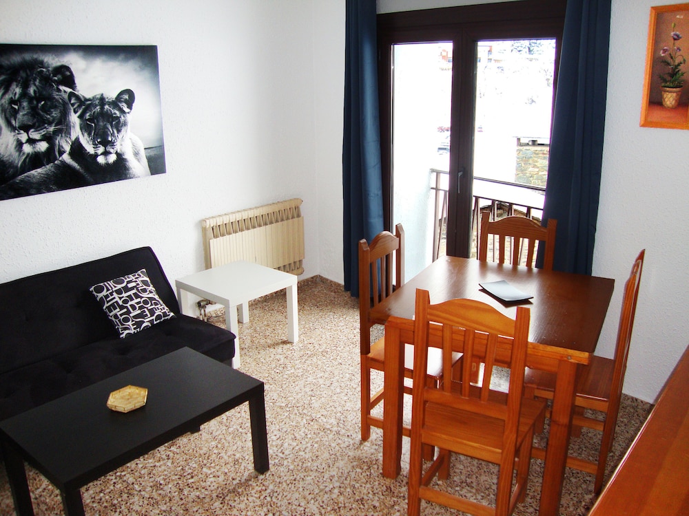 APARTAMENTOS ARINSAL 3000 42/58