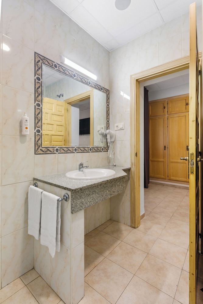 Hostal La Casa de Enfrente 40/41
