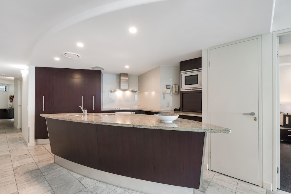 Mantra Sirocco Mooloolaba 12/57