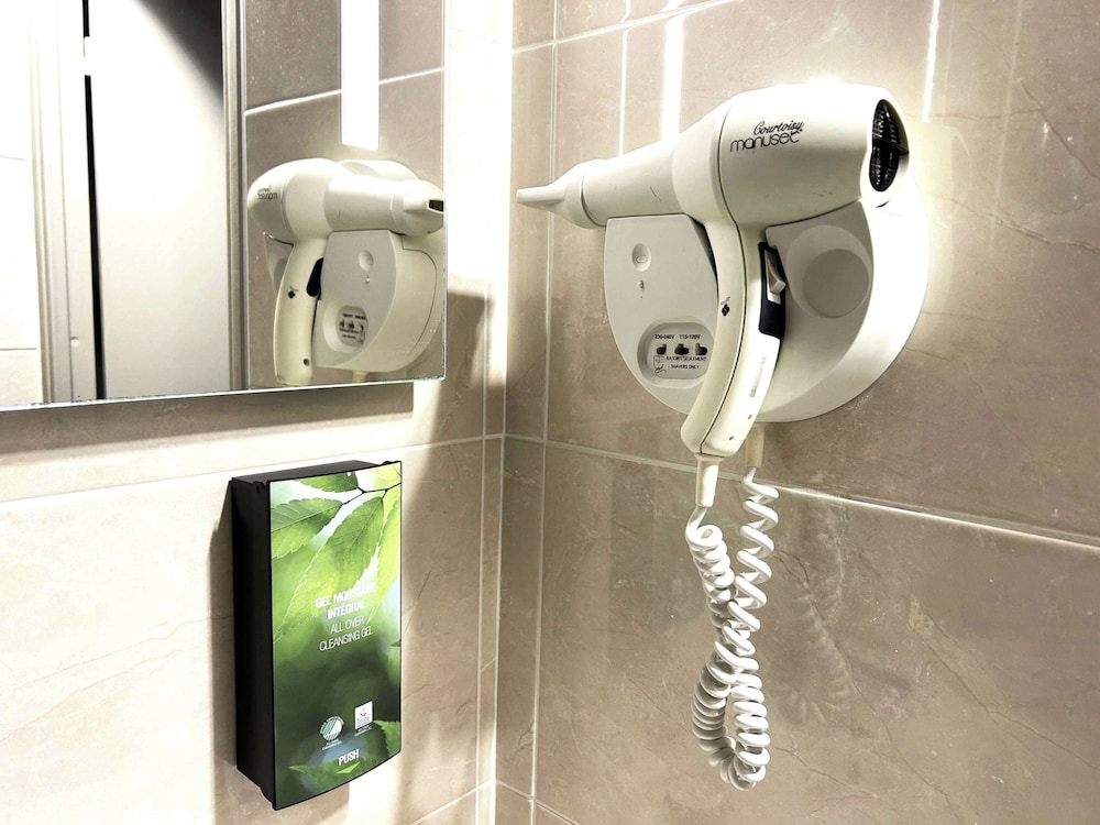 Ibis Styles Rouen Nord Barentin (Ex Ibis) 43/74