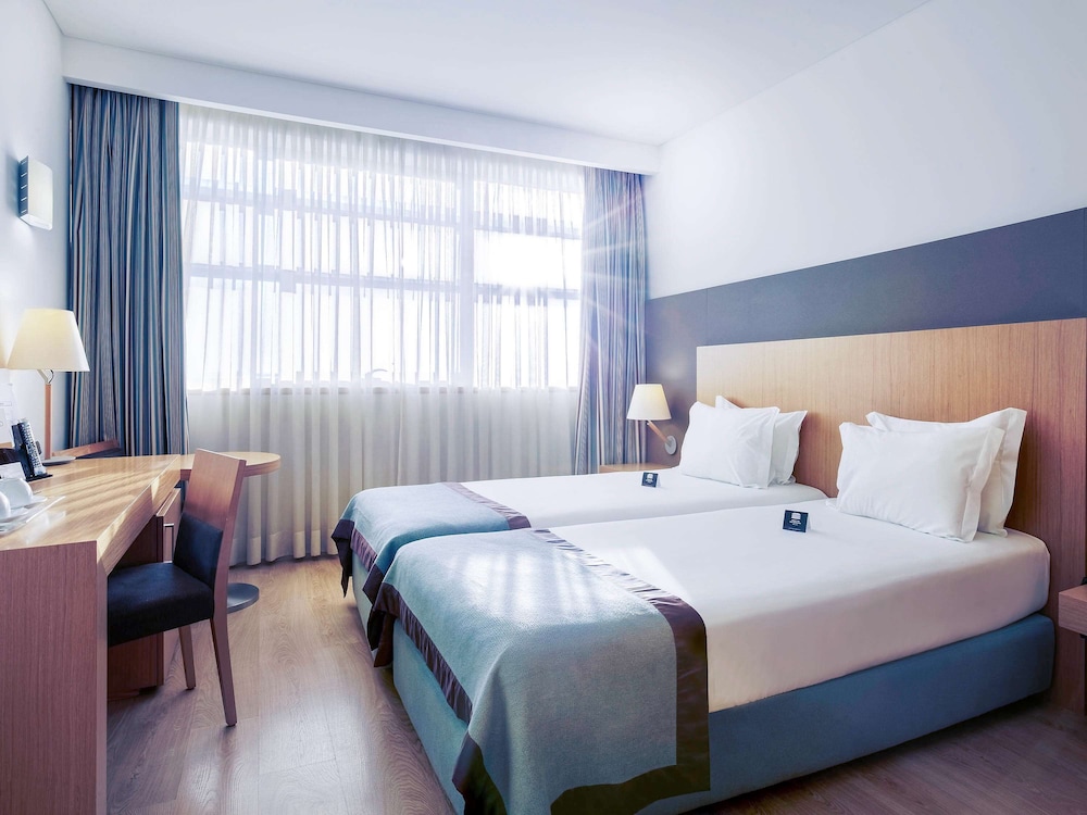 Mercure Lisboa Almada 12/50