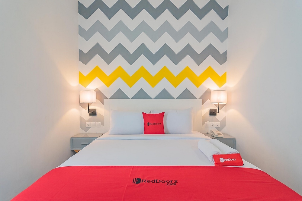 RedDoorz Premium @ Hotel Hebat 17/32