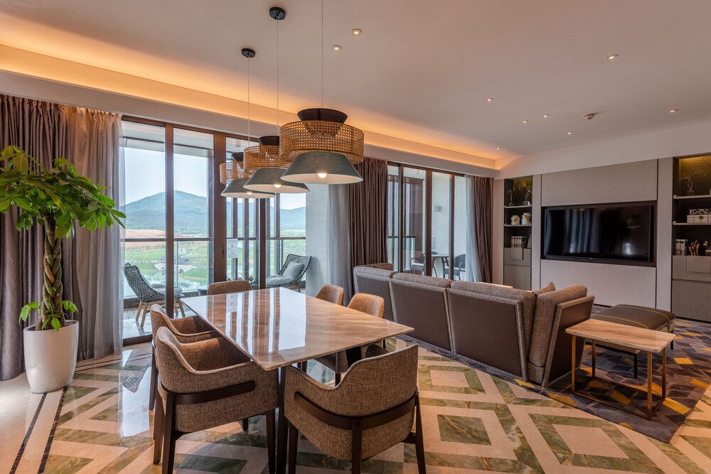 Holiday Inn Resort Maoshan Hot-Spring 47/69