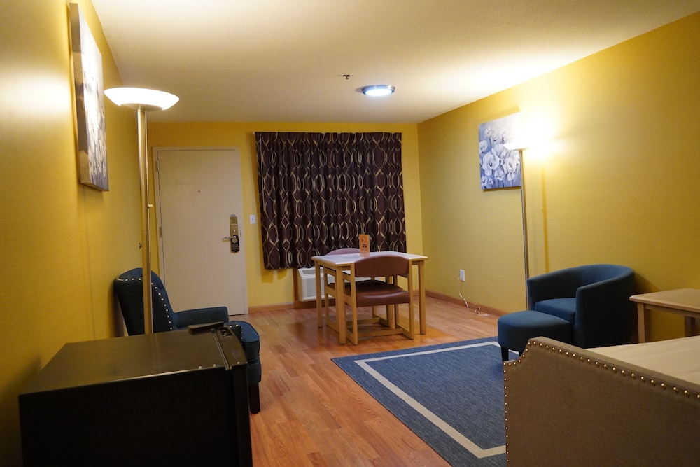Timberland Inn & Suites 50/63