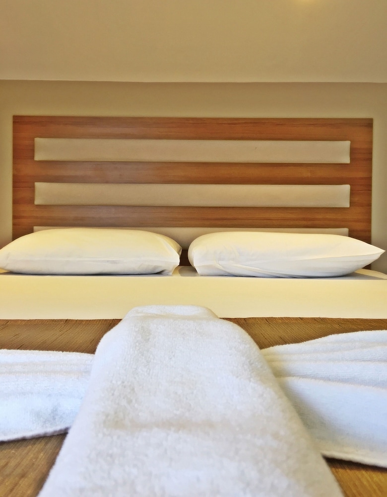 Feza Otel 50/64