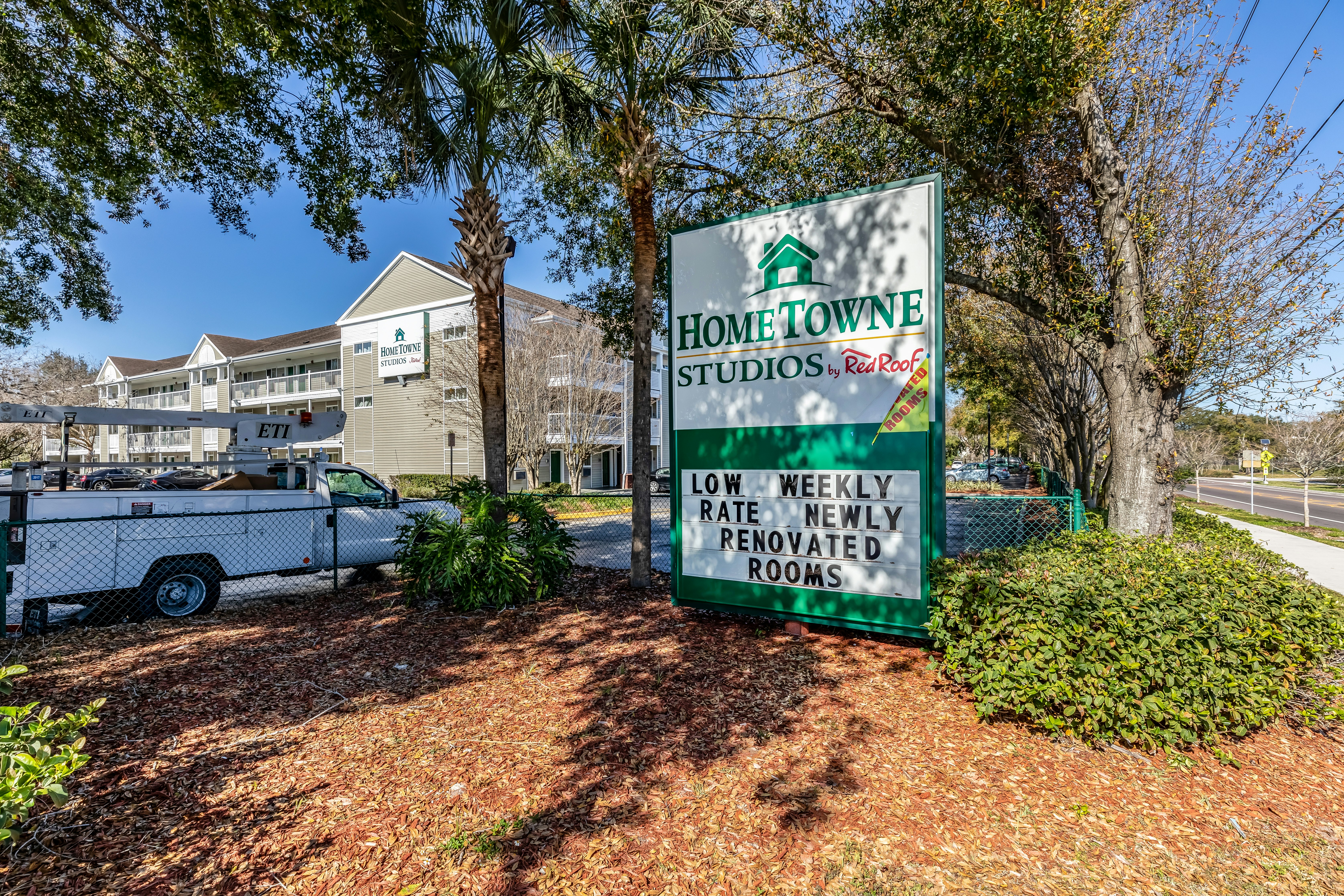 HomeTowne Studios Orlando - Casselberry 9/12