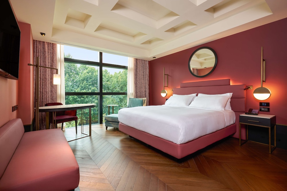 ROOM, KING BED, ACCESSIBLE