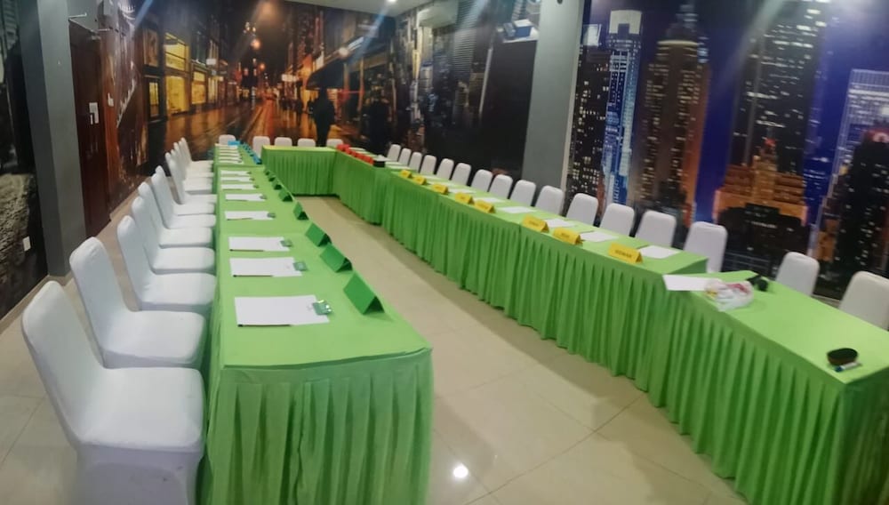Venia Hotel 45/45