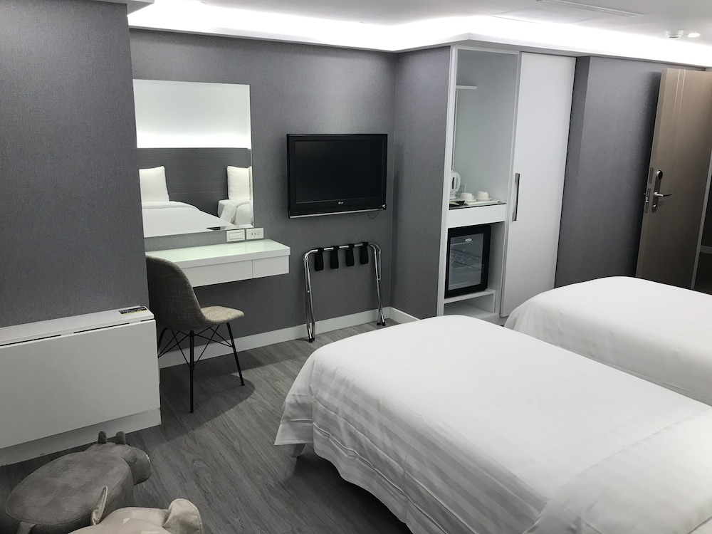 Golden Garden Hotel 22/51