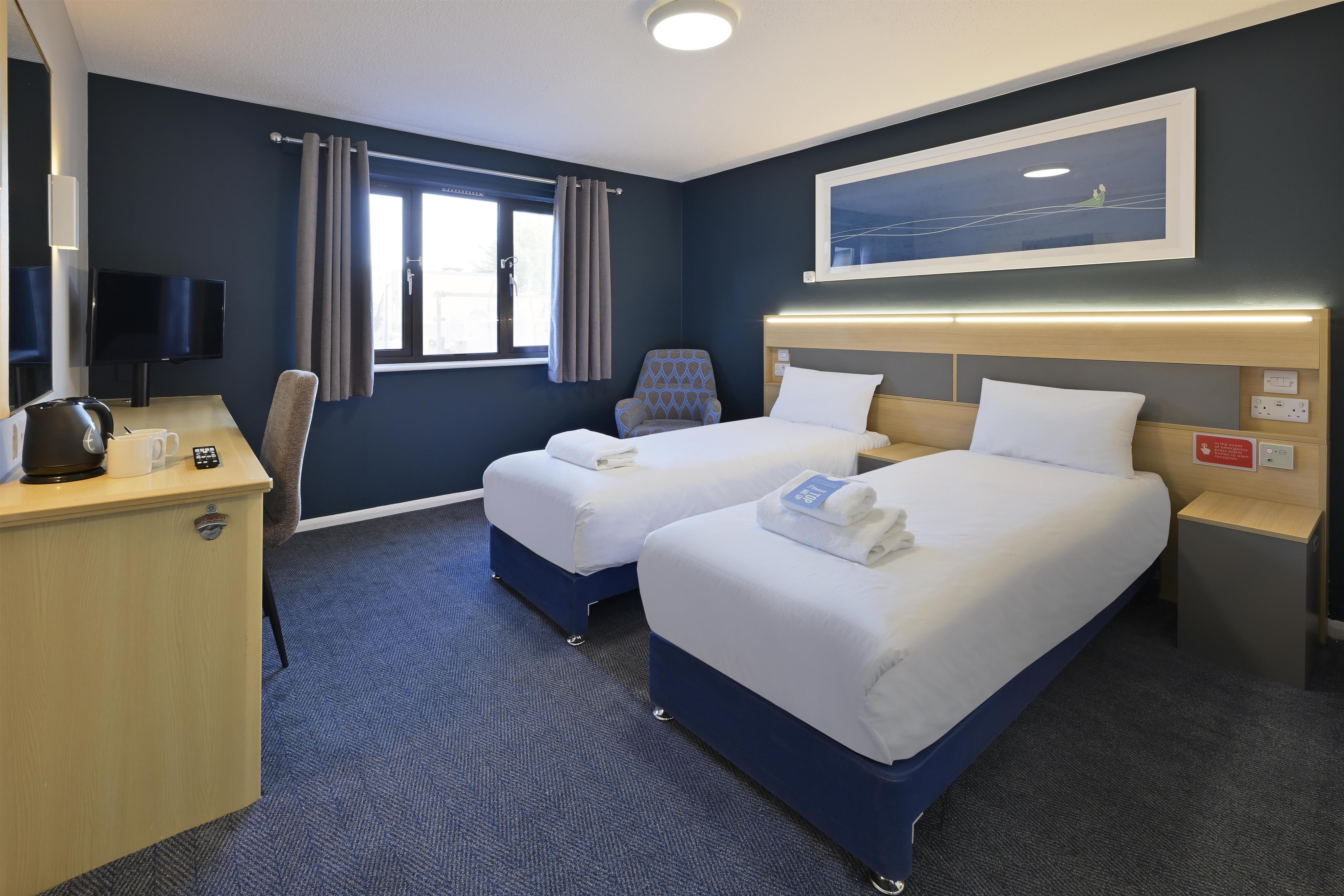 Travelodge Edinburgh Dreghorn 7/20