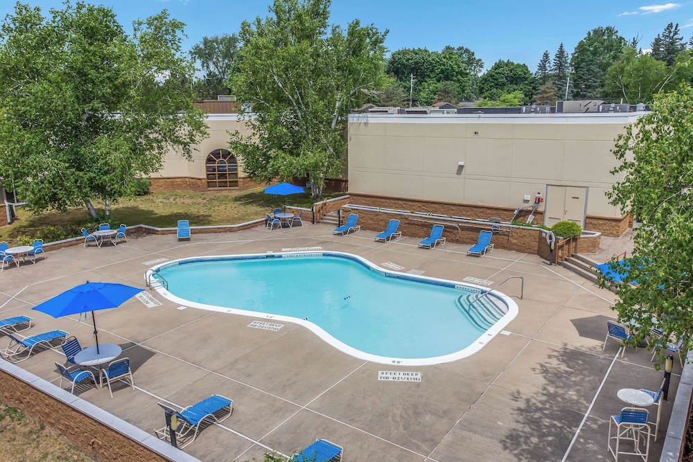 Burrstone Inn, an Ascend Collection Hotel 49/55